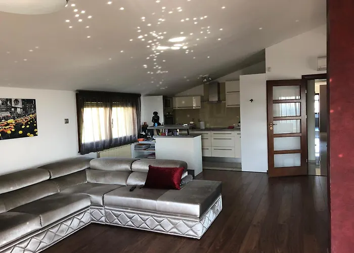Apartmento com 2 dormitórios